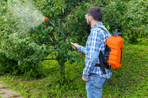 Опрыскиватель ранцевый аккумуляторный "Жук Классик Электро" 16 л. (ОРА-416) [3581-00]